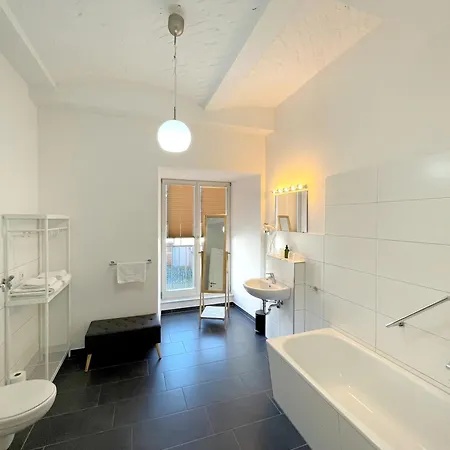 Lendelhaus & Historische Saftfabrik Appartement *