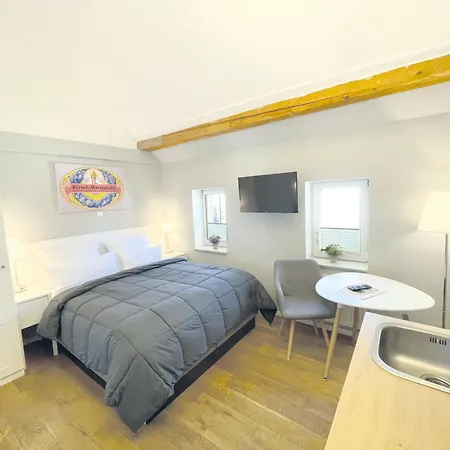 Lendelhaus & Historische Saftfabrik Appartement *